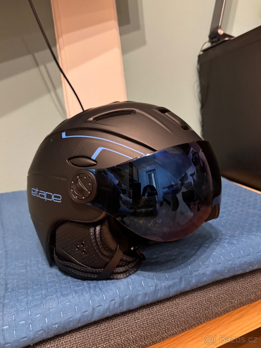 Lyžařská helma vel. L 61-63cm