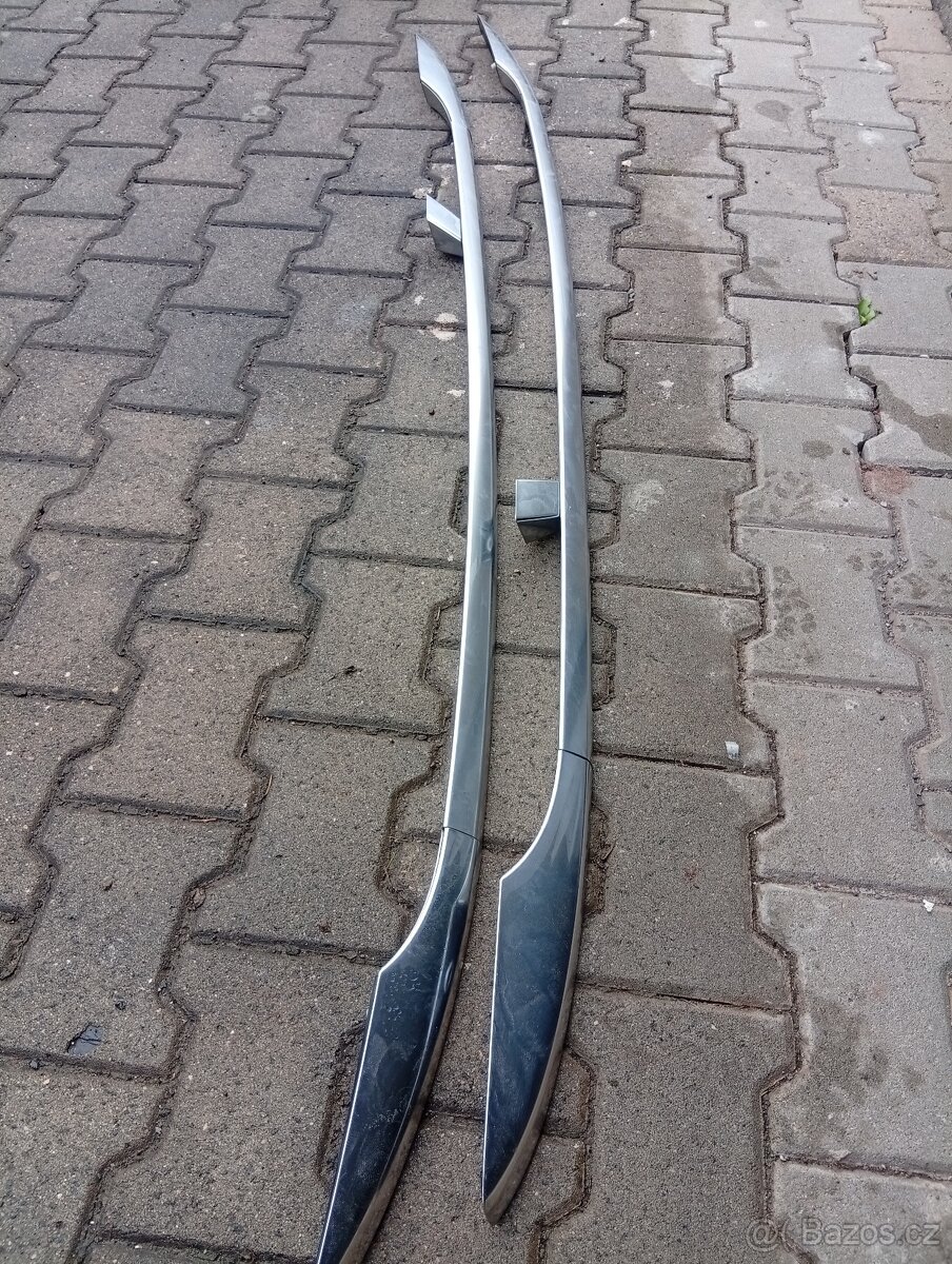 Prodám chromové hagusy, střešní nosiče na VW golf 5, V varia