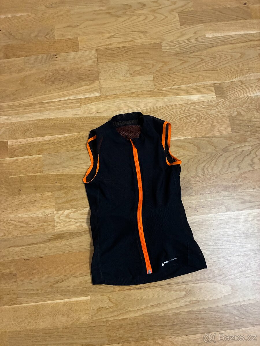 Chránič páteře na lyžování