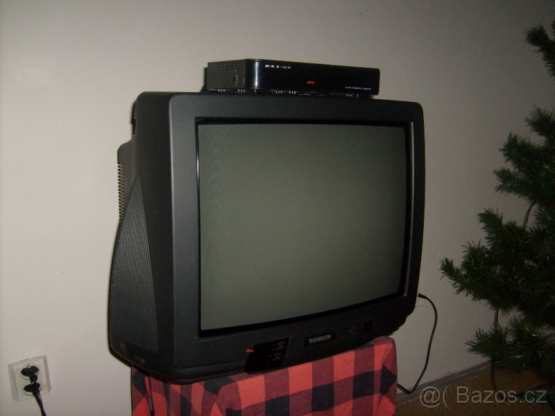 TELEVIZOR THOMSON ZA 200 KČ