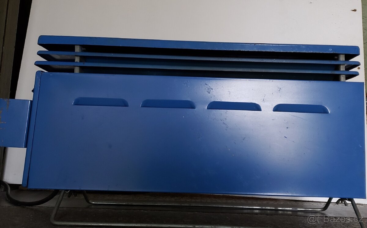 Elektrický ohřívač. Přenosný. Česká výroba