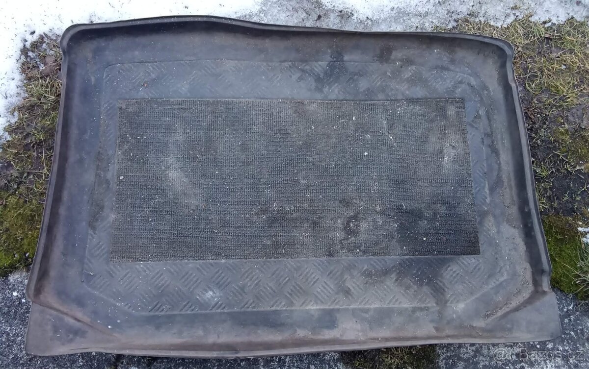 Vana do kufru Škoda Fabia I