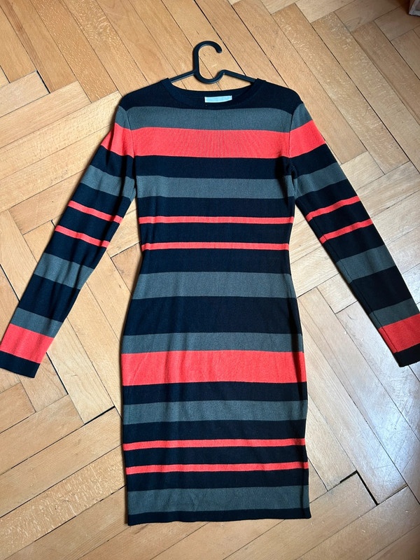 Dámske pletené šaty