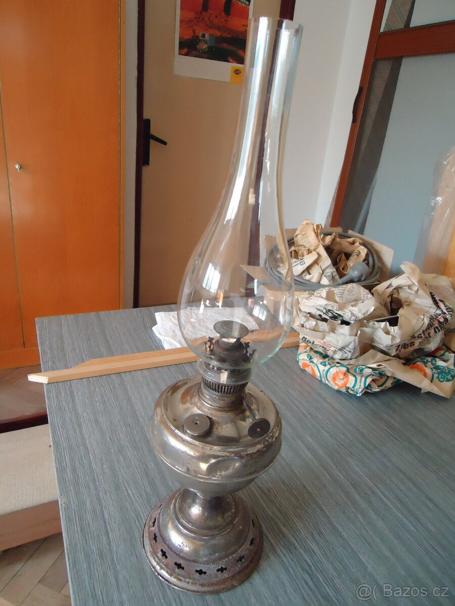 Petrolejová lampa