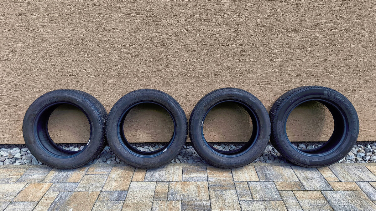 Pneu letní Michelin Primacy 4 215_55 R17