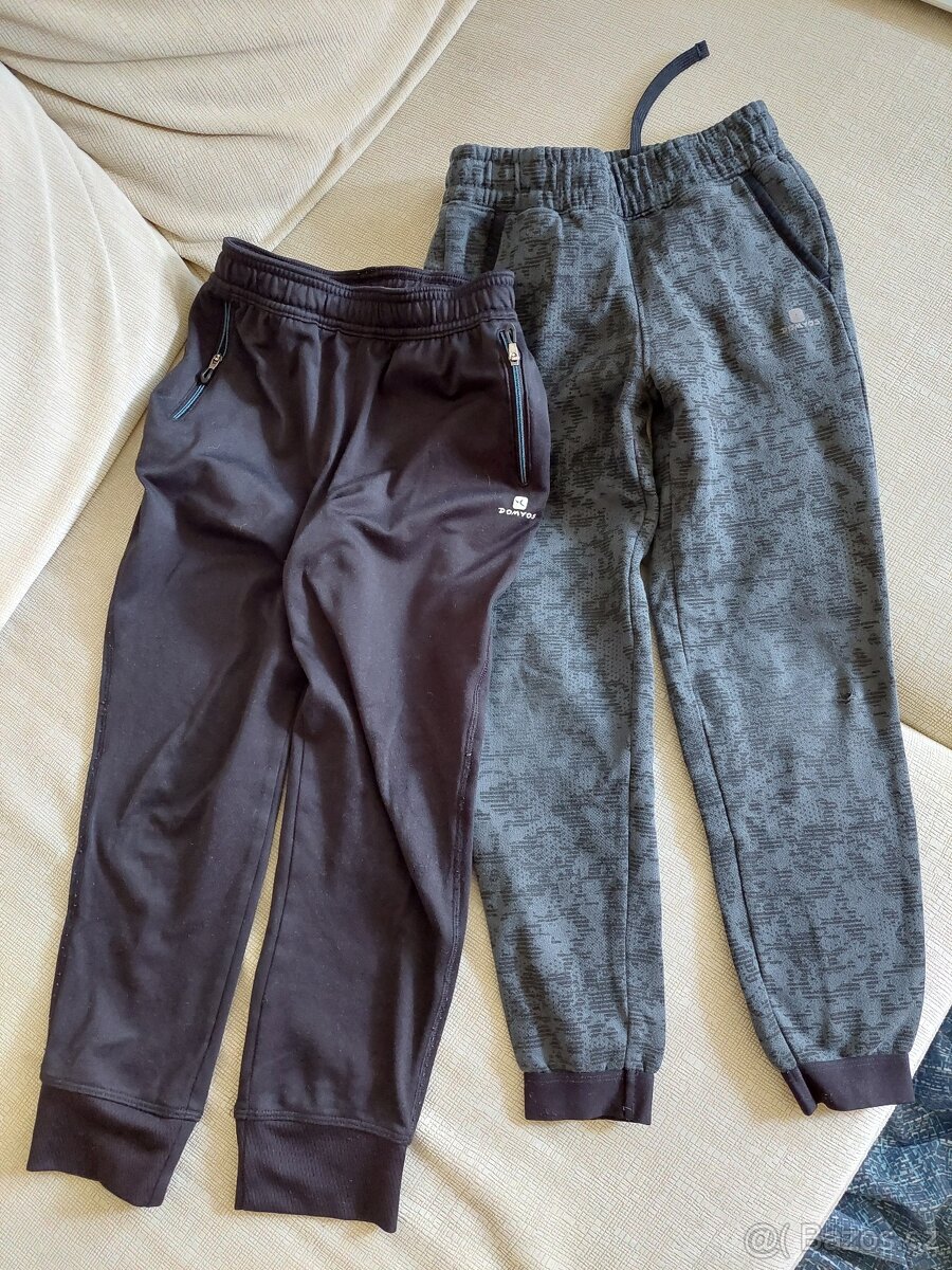 2x sportovni teplaky vel. 6let
