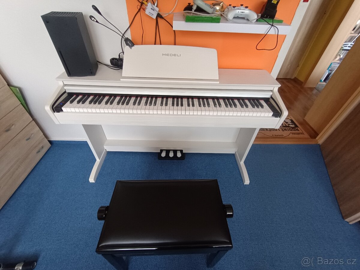 Prodám digitální piano