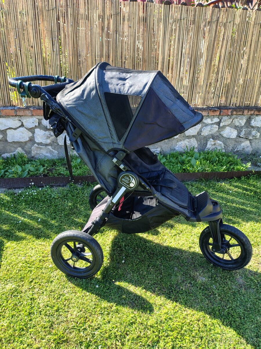 Sportovní kočárek Baby Jogger City Elite