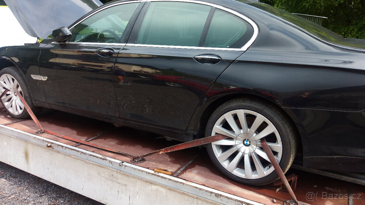 Náhradní díly z BMW 750i logic7,větrané,vyhřívané,masaže