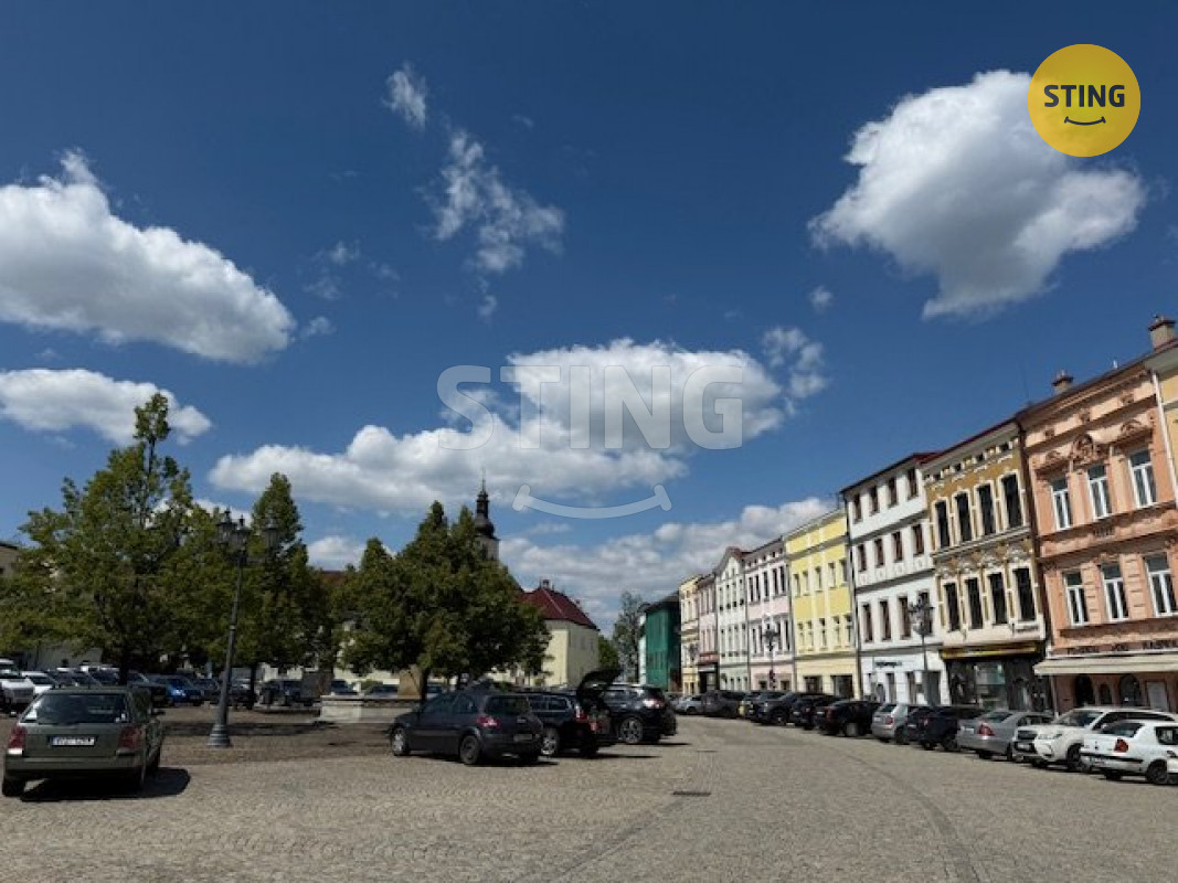 Pronájem kanceláře ve Frýdku Místku - Zámecké náměst, 132368
