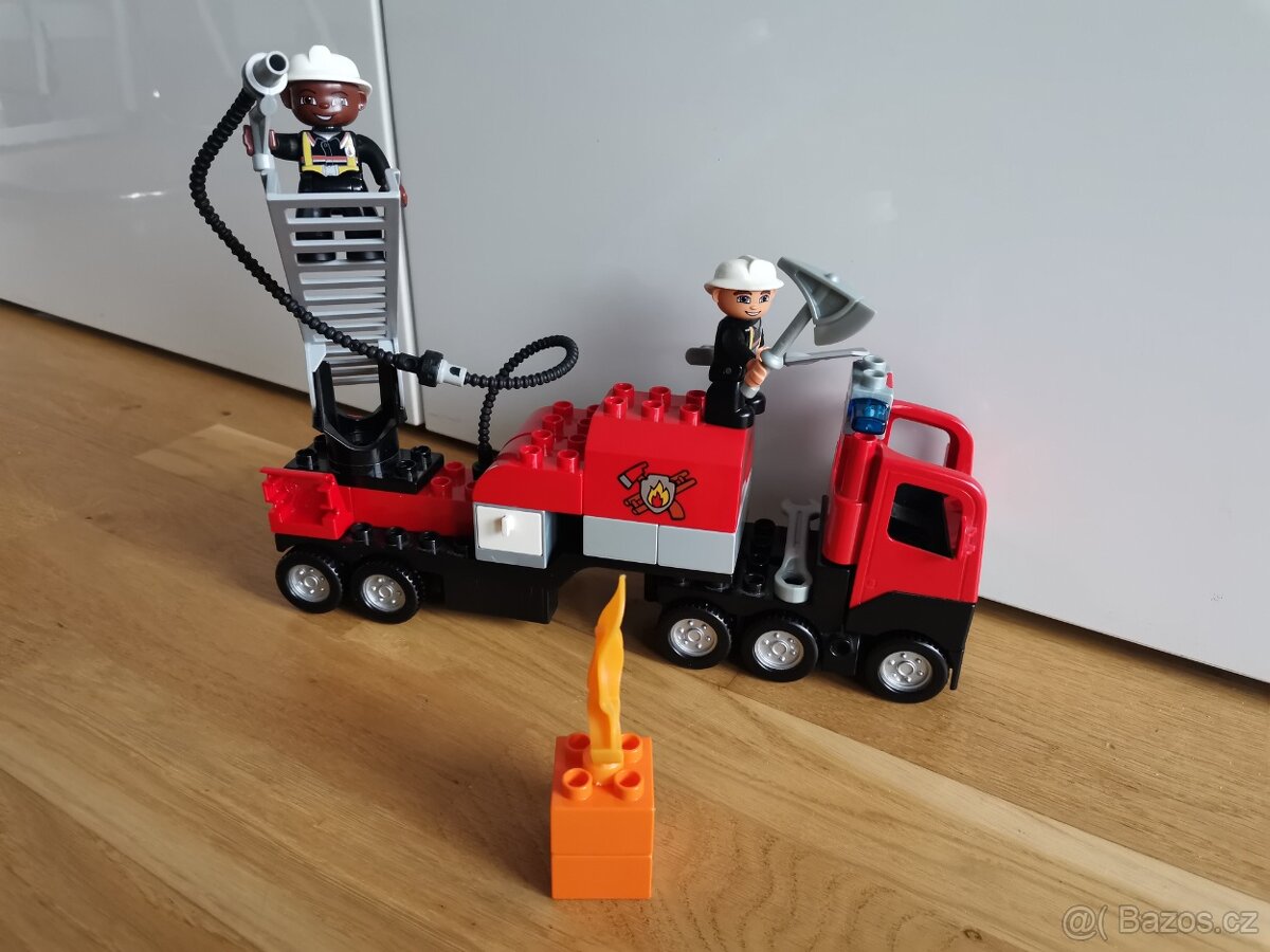 Lego duplo 4977 Hasiči-hasičské auto