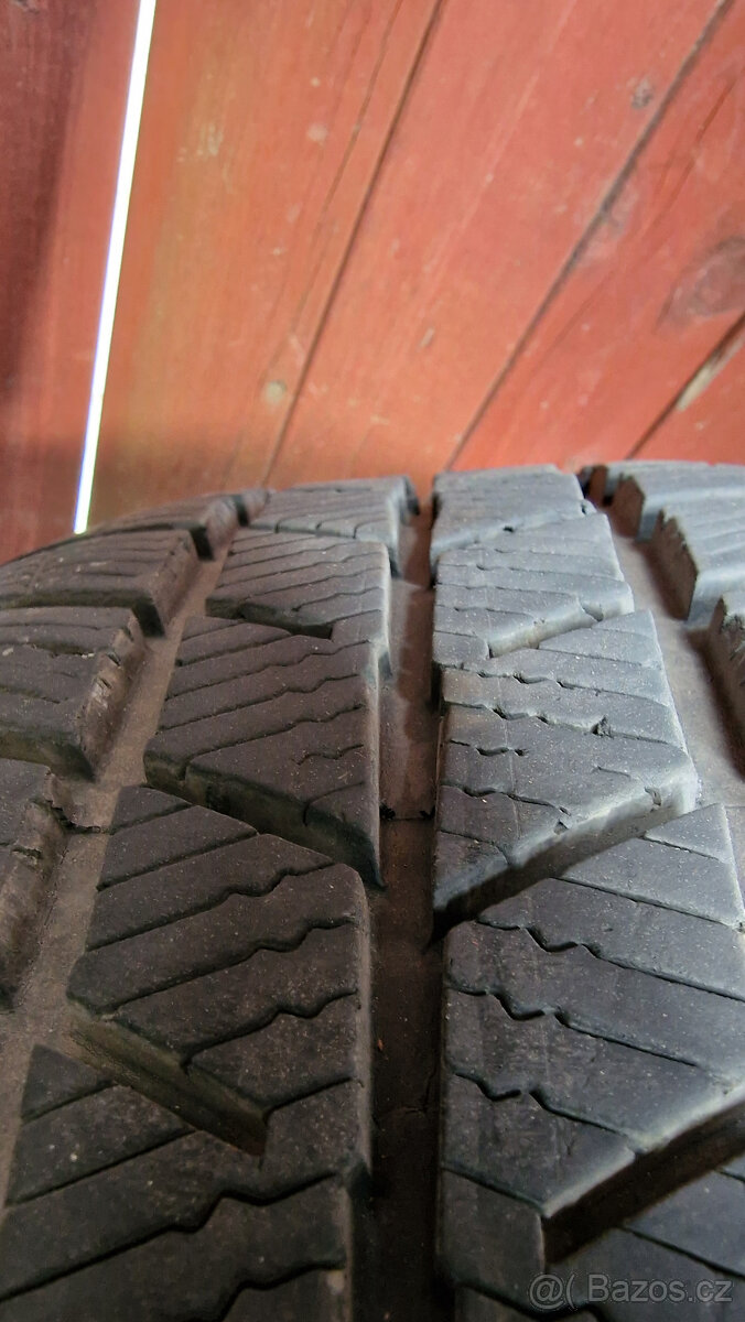 Zimní pneu 205/55/16