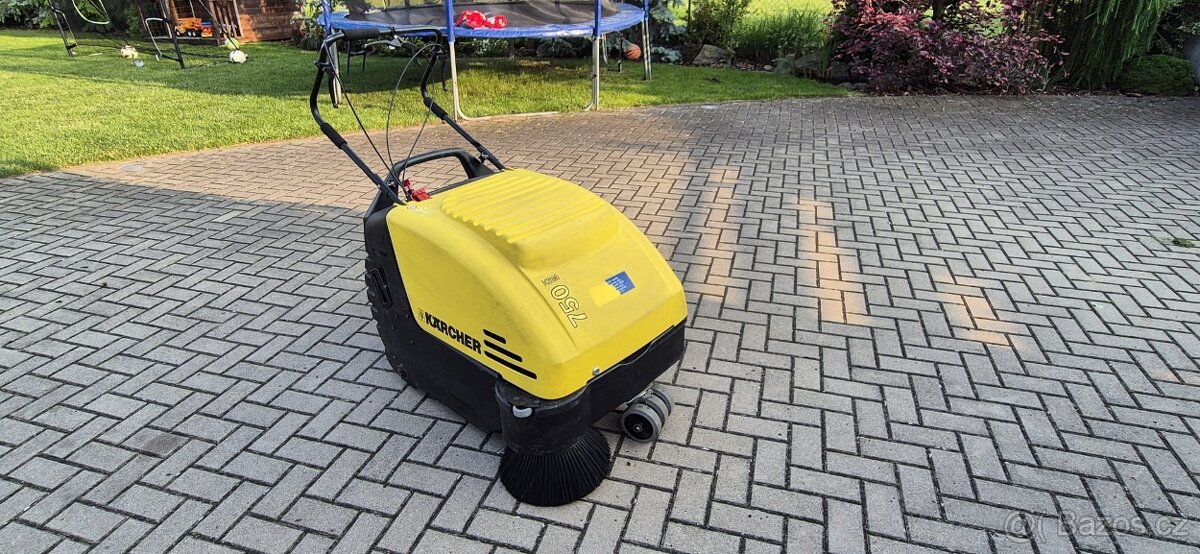 Zametací stroj KÄRCHER KSM 750