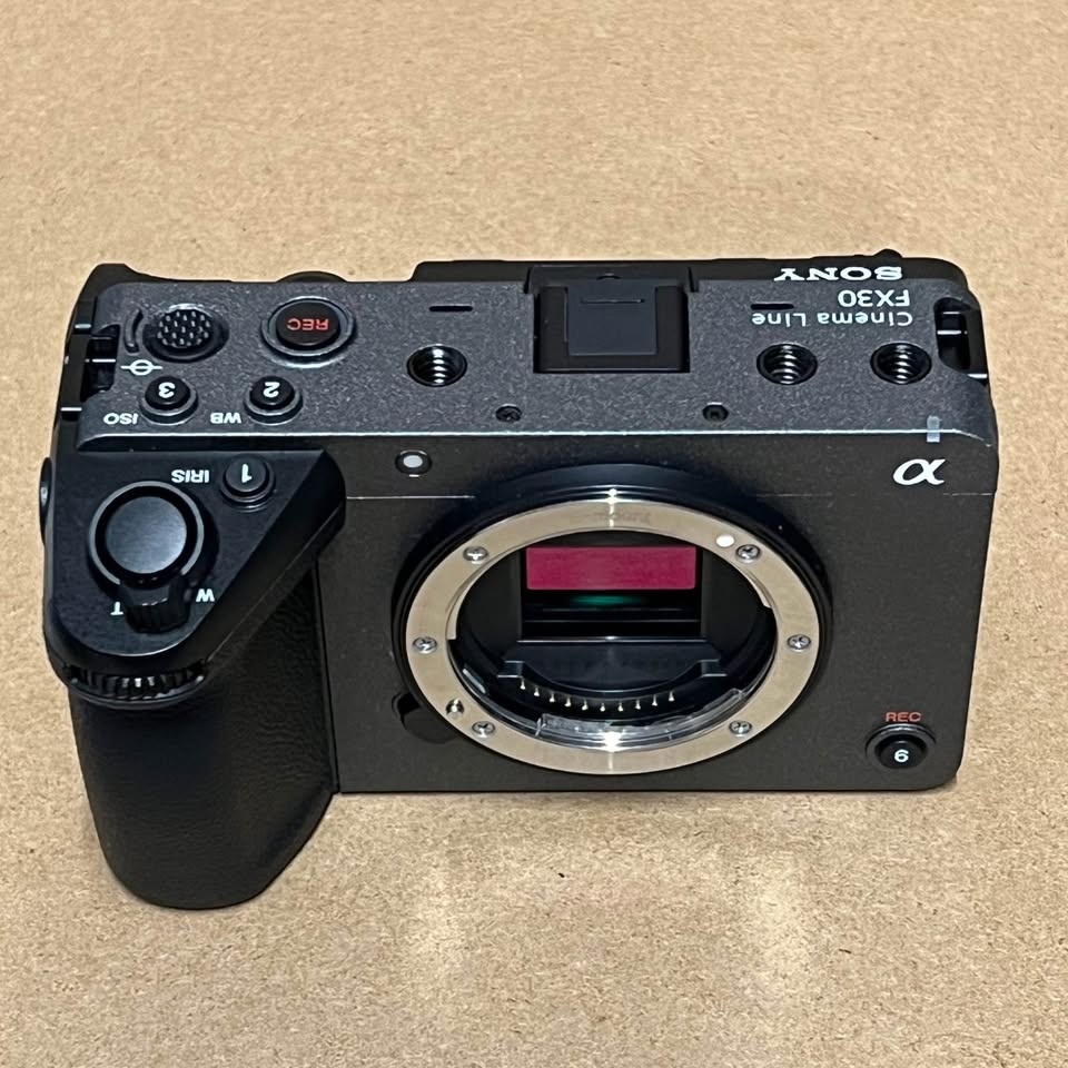 Sony Alpha FX30 - videokamera