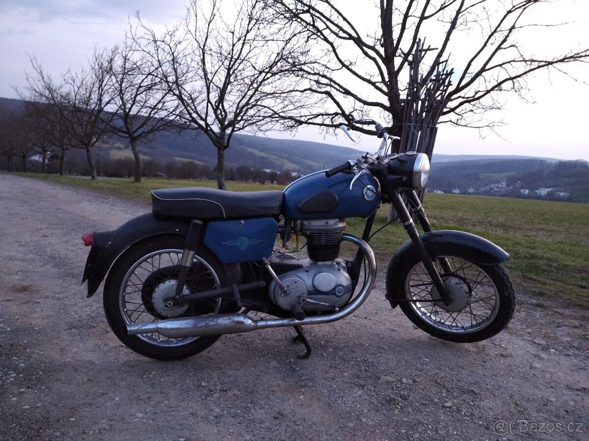 AJS model 14, anglický moto veterán 1961, bílé SPZ