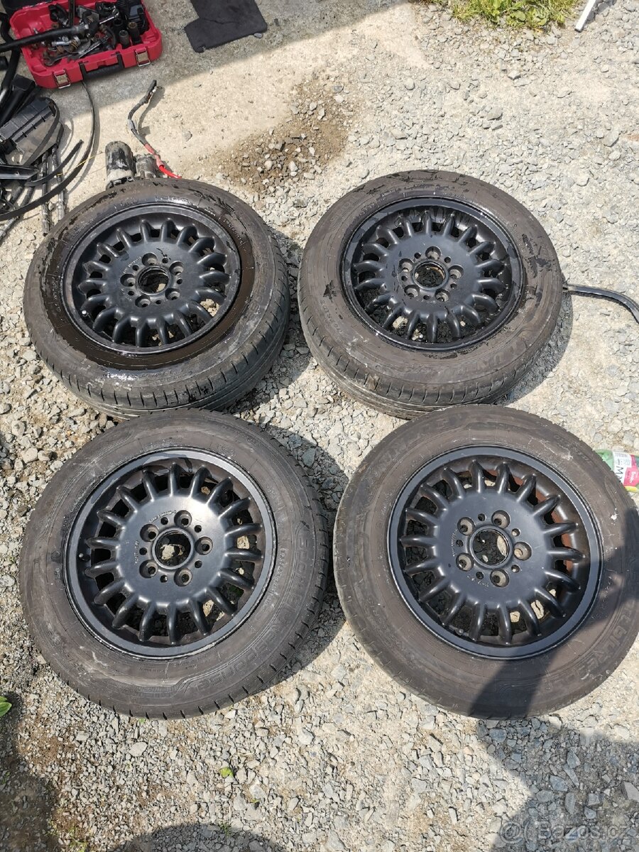 Alu kola Styling 13 5x120 R15