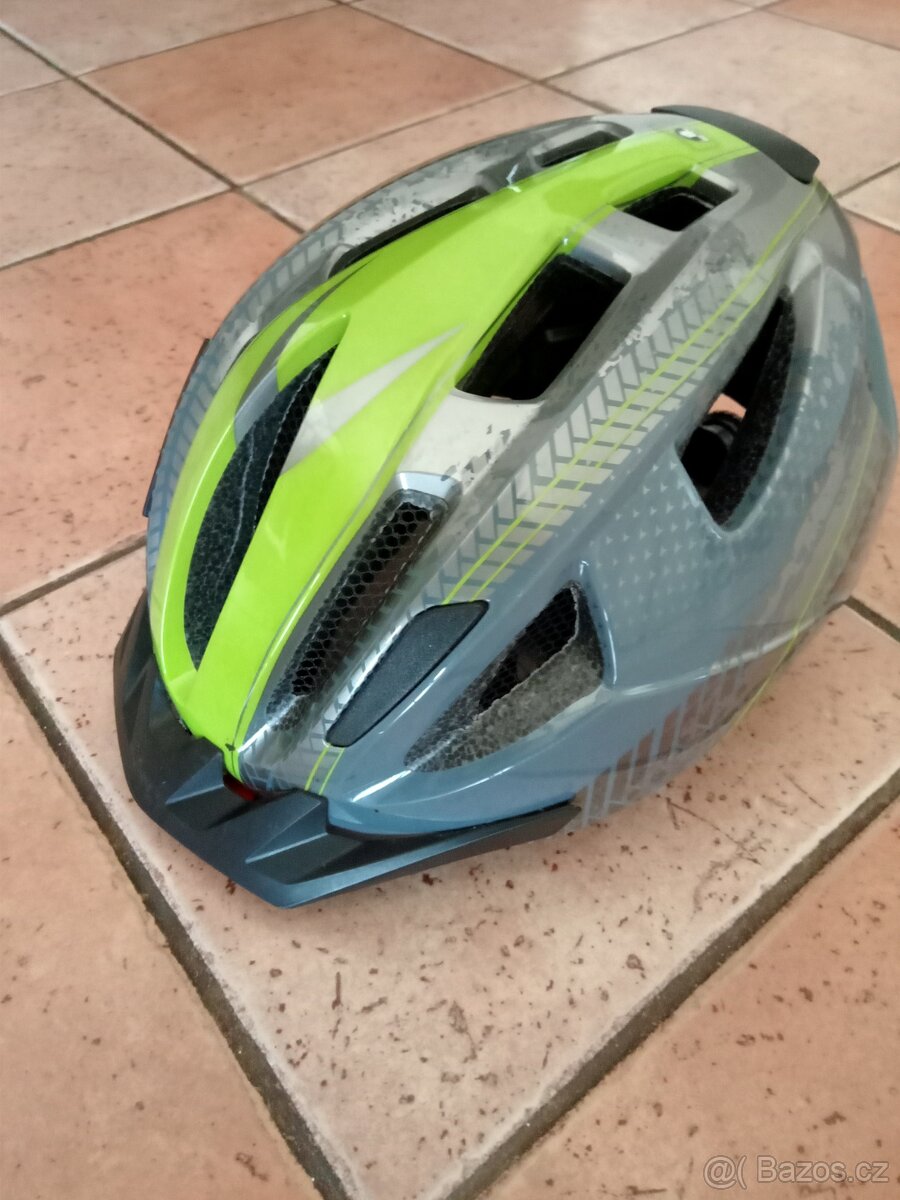Cyklistická helma na kolo 49-54 cm