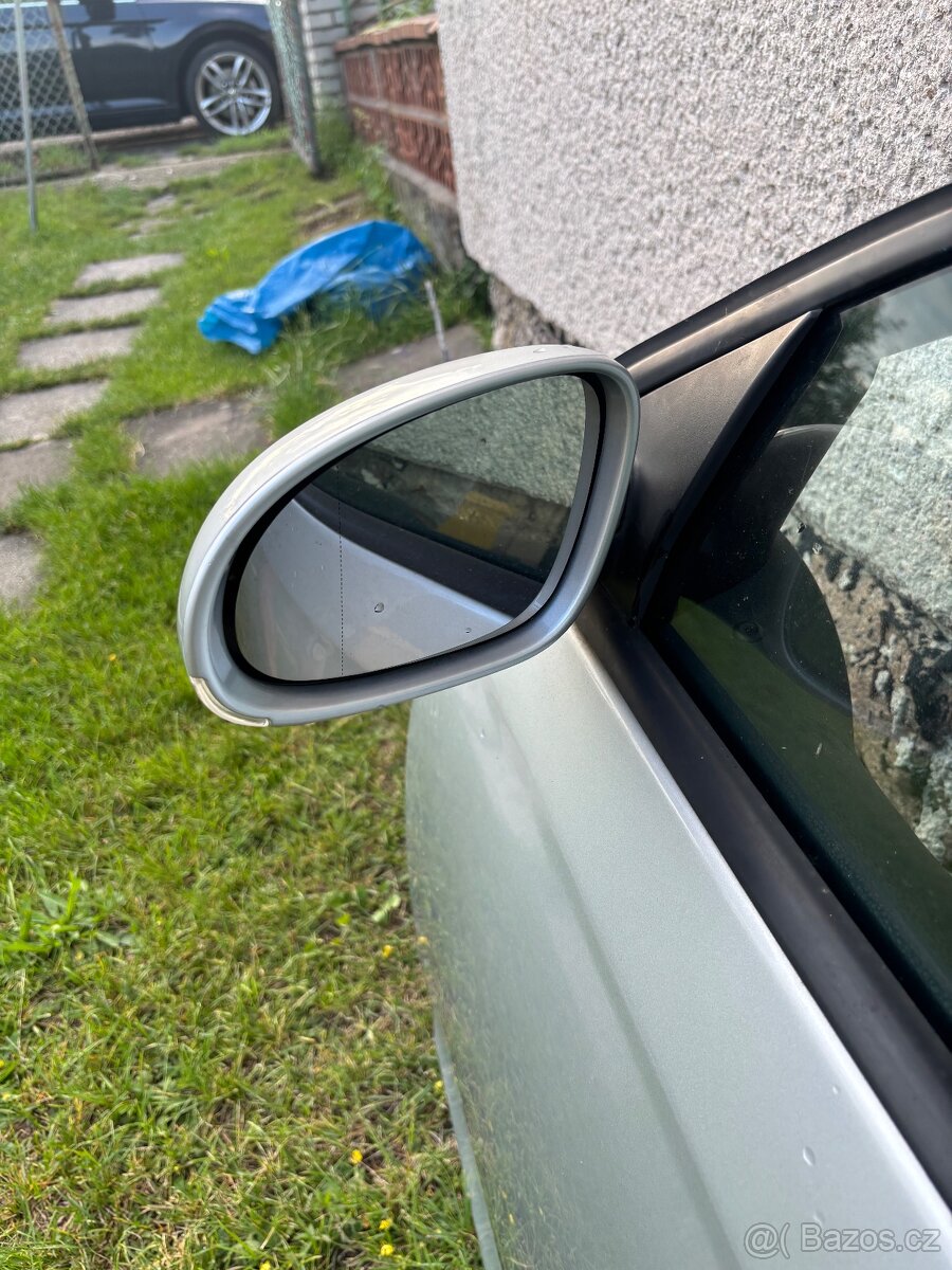 Volkswagen golf 5 dveře