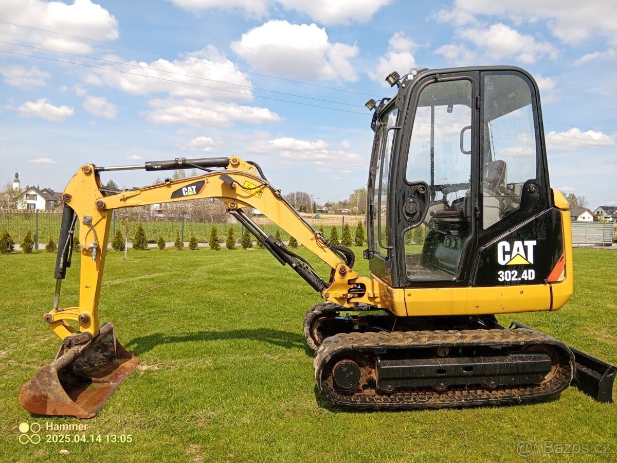 Minibagr Cat 302.4, 2013.r.v.