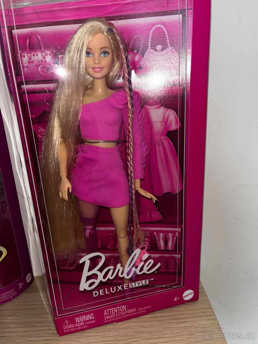Barbie deluxe model