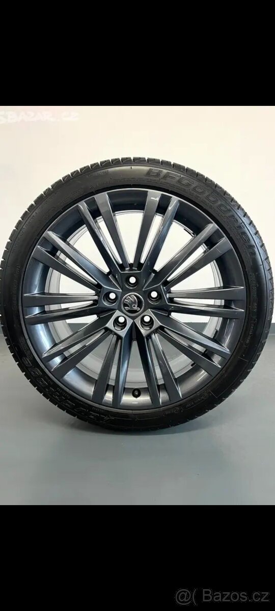 Alu kola 19" originál Superb 3,Kodiak atd..