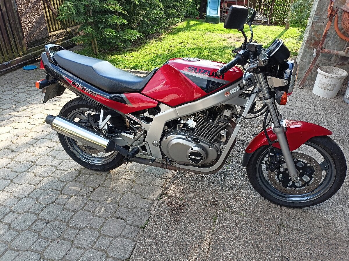 Suzuki GS500E