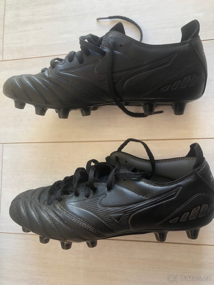 Kopačky Mizuno vel.40 velmi kvalitní, výborný stav