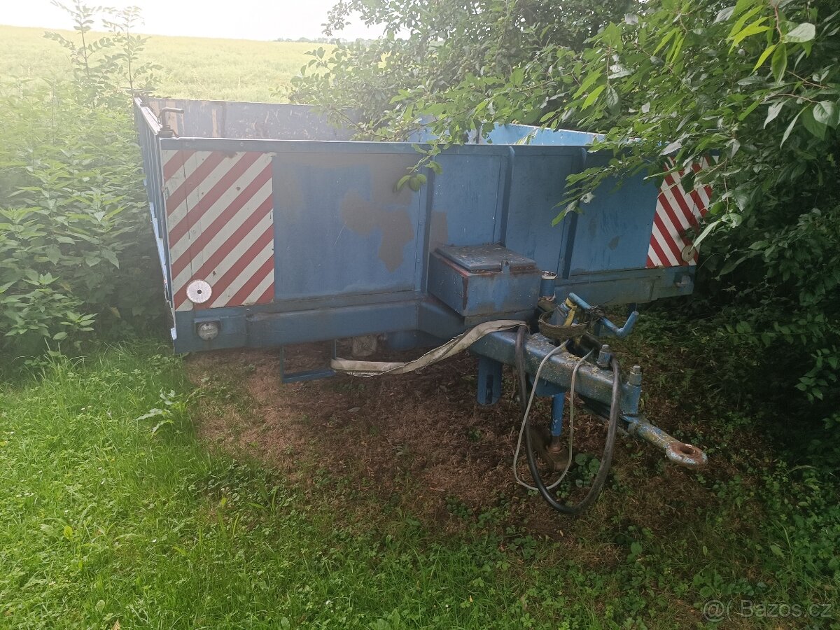 Prodám káru za traktor brzděna