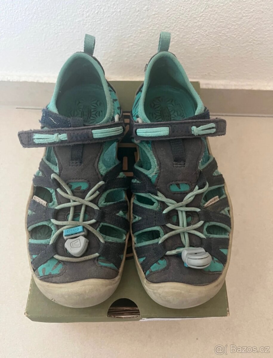 Barefoot sandálky Keen, vek. 31