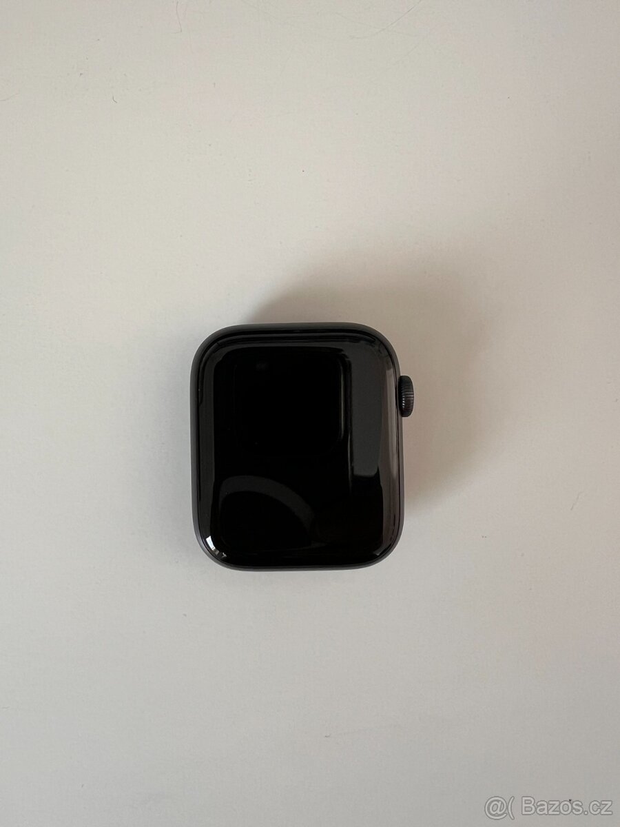 Apple watch SE 44mm aluminium