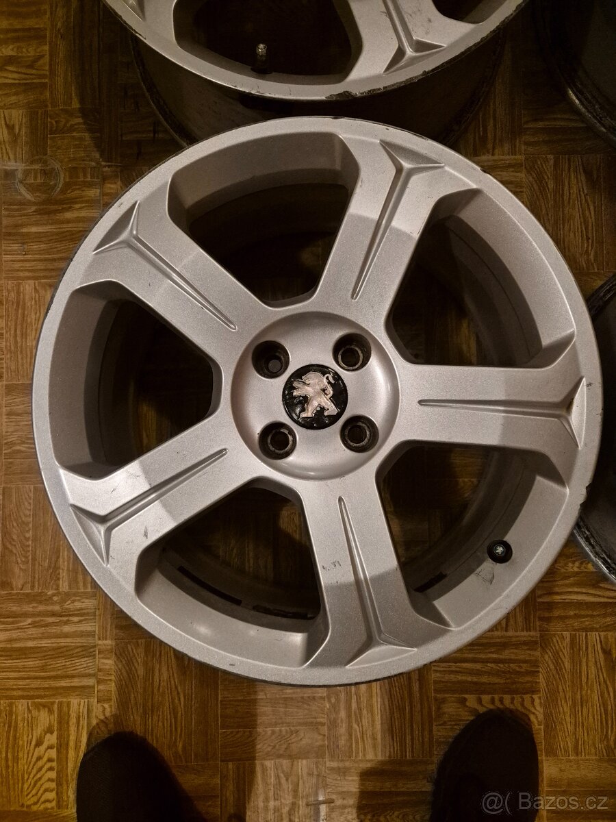 Predam 4 hliníkové kolá Original peugeot 308 lincanbur 4x108