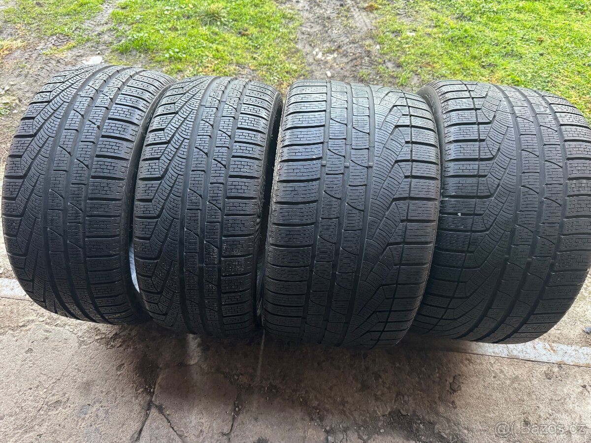 4 zimní Pirelli 2x235/35R19 a 2x295/30R19