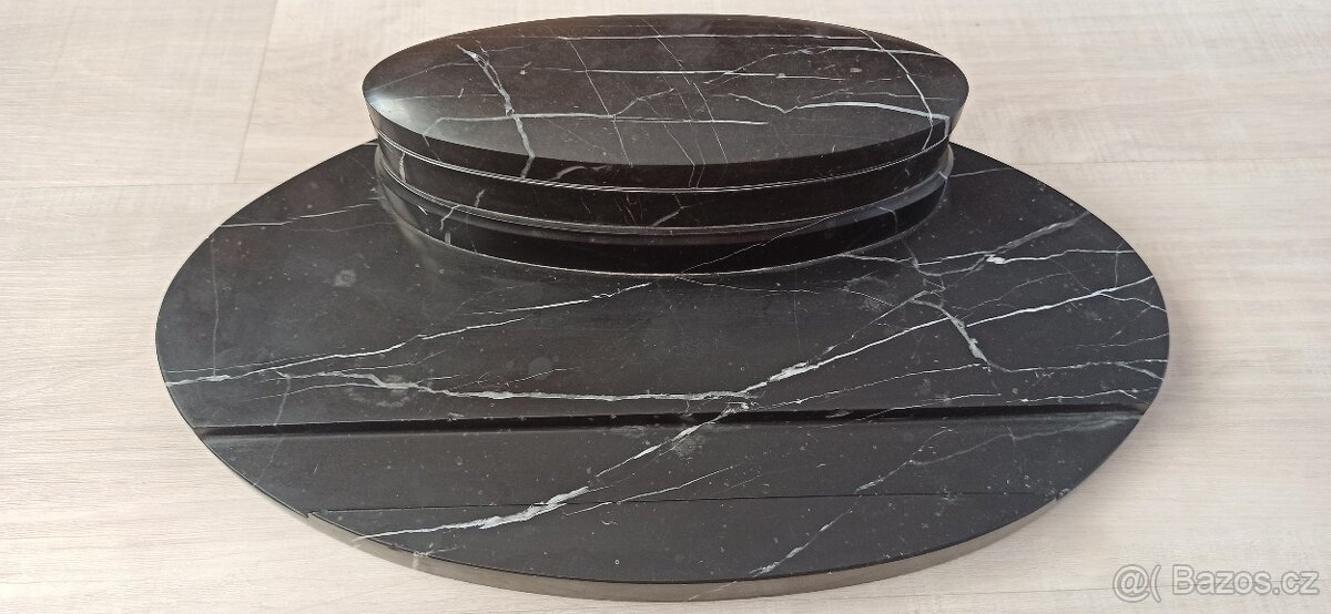 Kalamář mramorový.