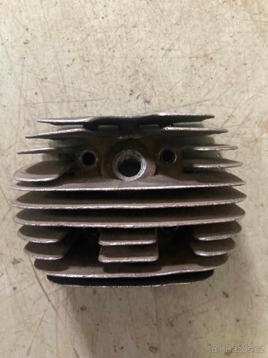 Hlava Jawa Pionyr 20,21,23 mustang