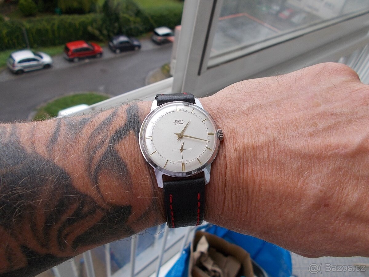 jaknove luxusni nenosene hodinky prim traktor 1960 funkcni