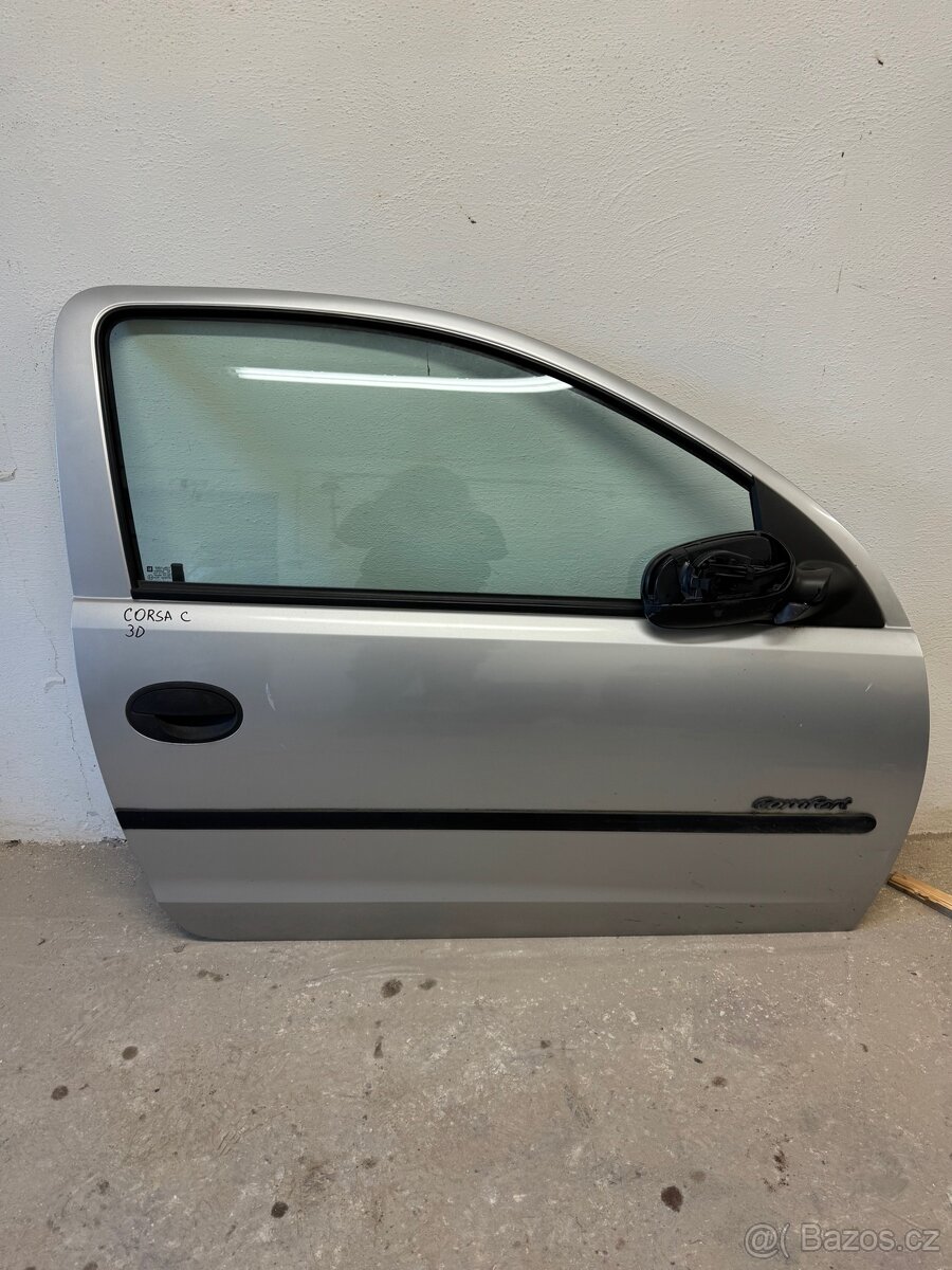 Opel Corsa C 3D, pravé dveře