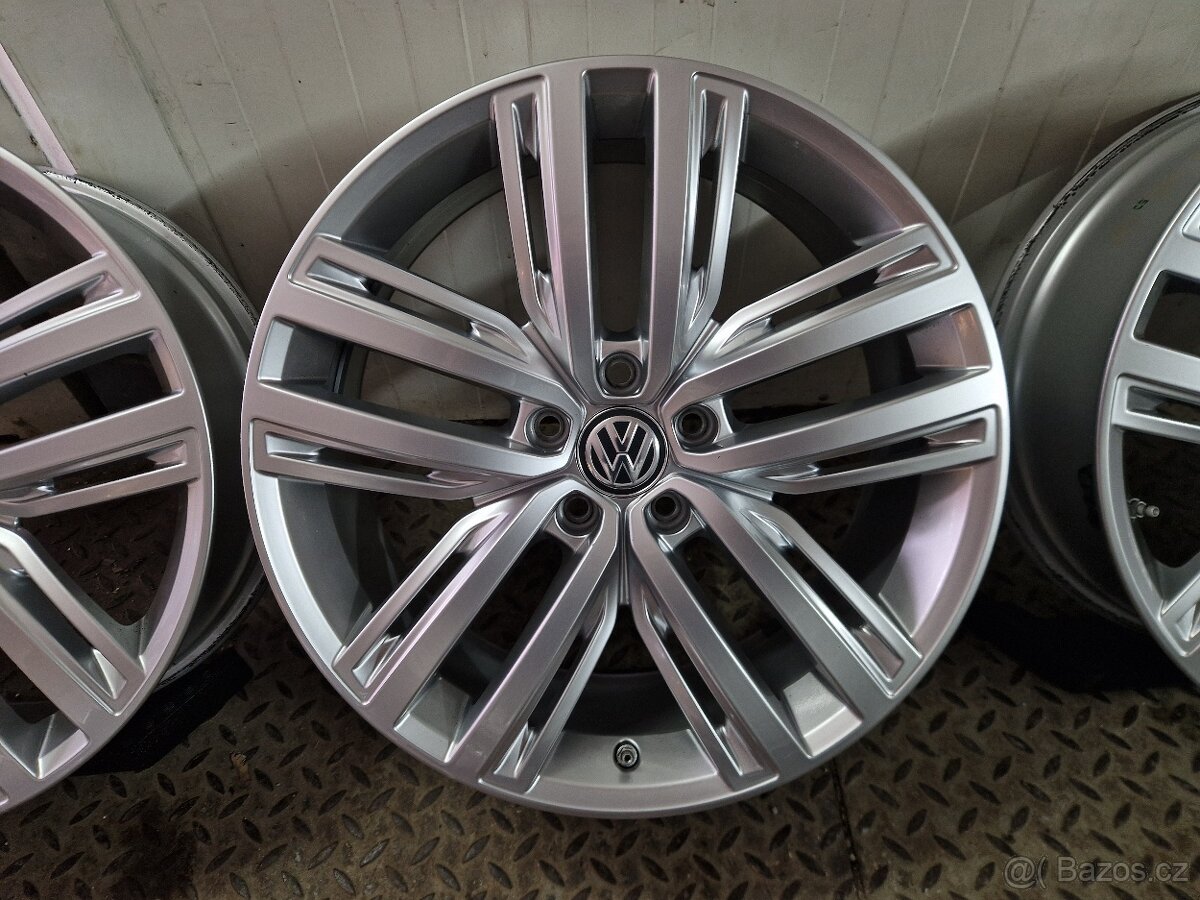VW Auckland Tiguan Rline Allspace 5x112 R19