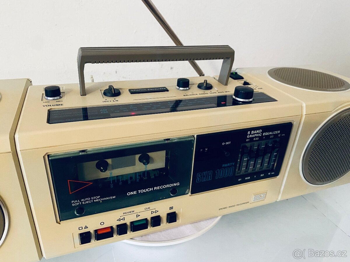 Radiomagnetofon RFT SKR 1000 Party, rok 1989
