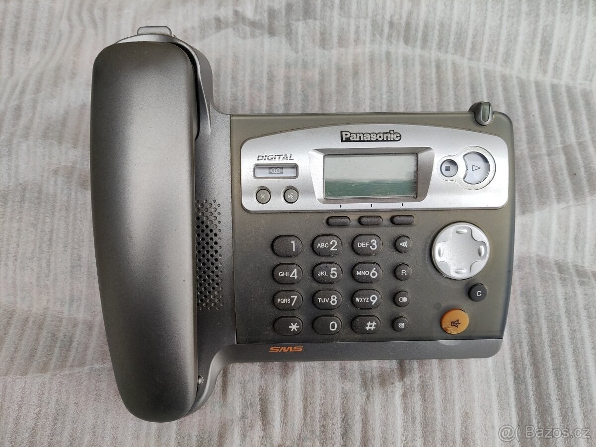 Prodám PANASONIC KX-TCD545CXM stolní bezdrátový