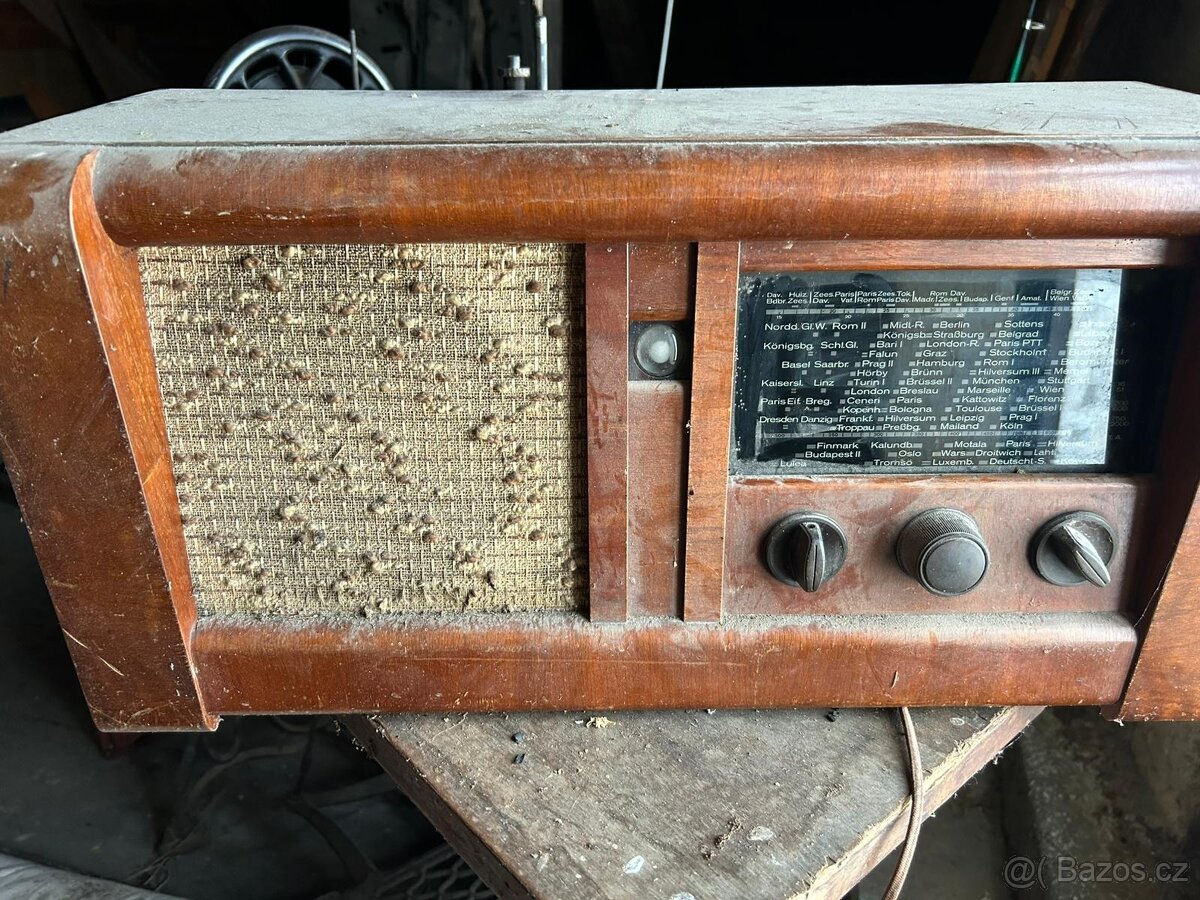 Staré, retro rádio