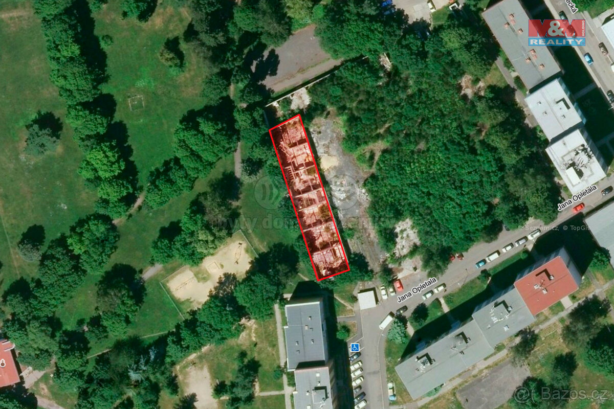 Prodej pozemku k bydlení, 686 m², K. Vary, ul. J. Opletala