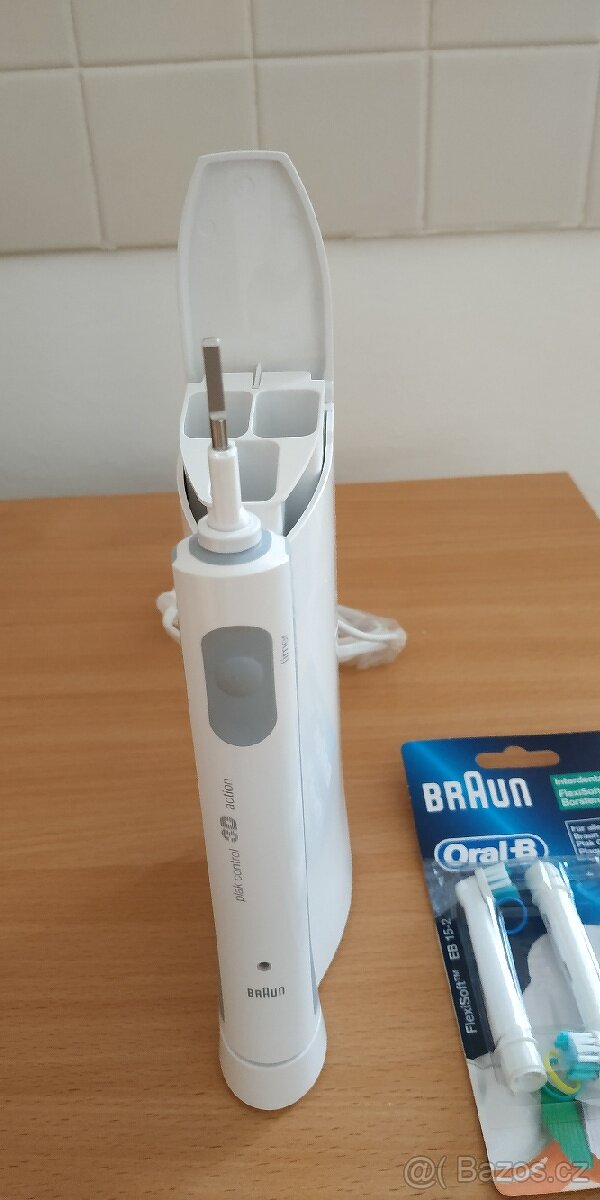 Elektr.zubni kartáček Oral-B + 2 hlavice