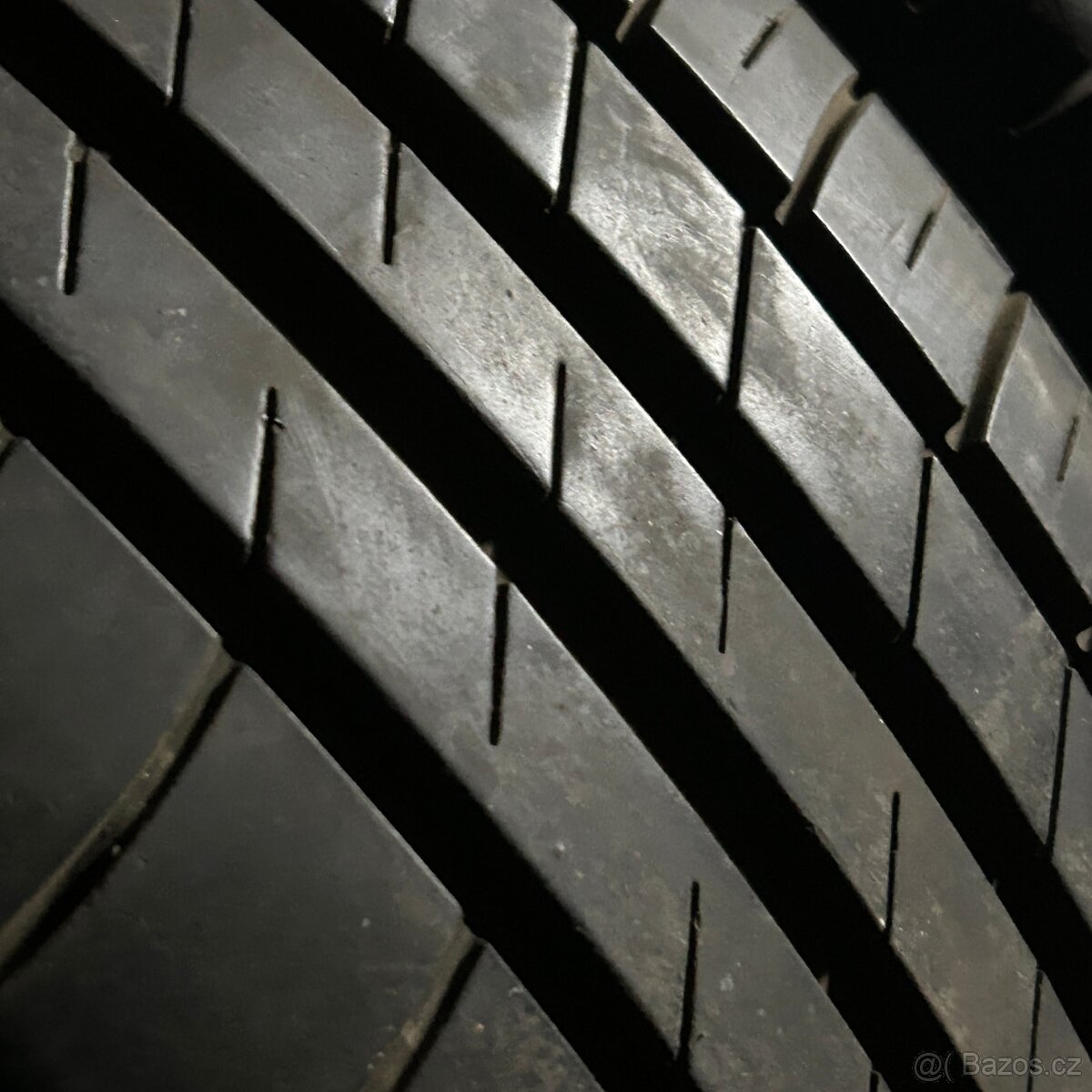 4ks LETNÍ PNEU RŮZNÉ ROZMĚRY r14-R20 -.|
