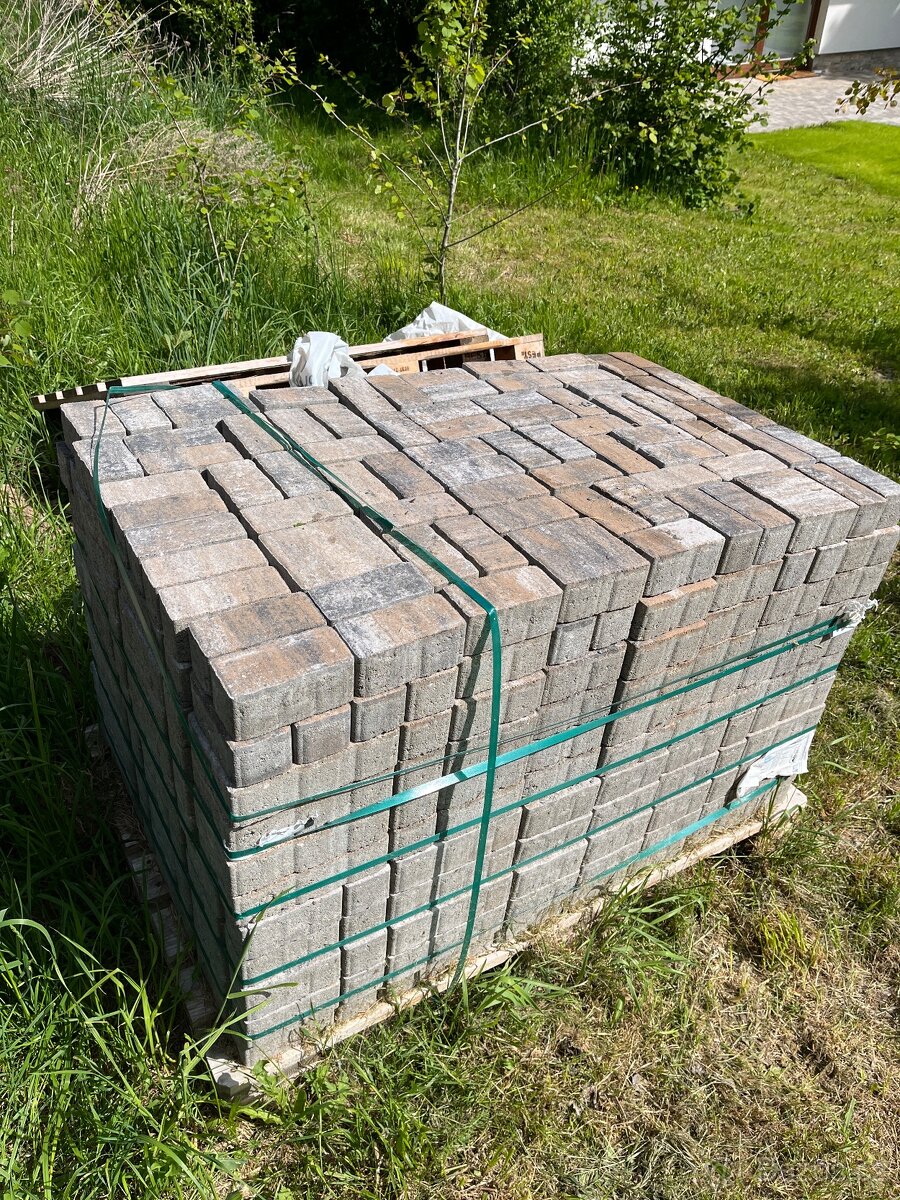 Dlažba Best Korzo, 6 cm, 9,4 m2
