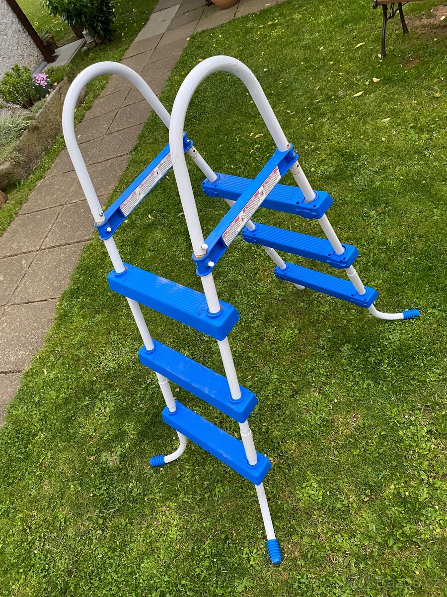 Schůdky pro nadzemní bazén