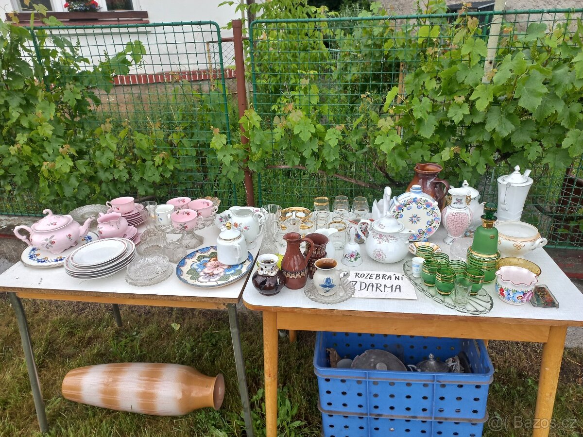 Porcelán zdarma k rozebrání