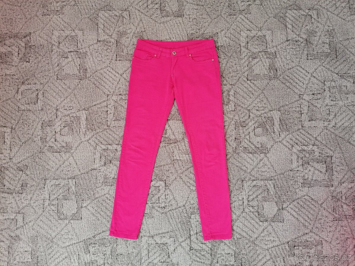 Dámské růžové a modré džíny + červené kalhoty