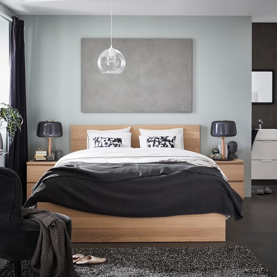 postel 160×200 s 2 rošty a 4 šuplíky, top stav