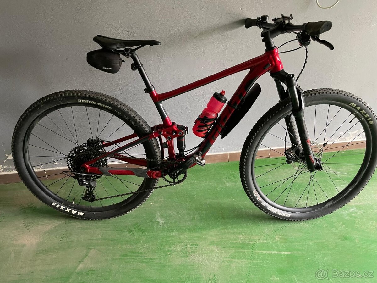 Prodám celoodpružené kolo GIANT