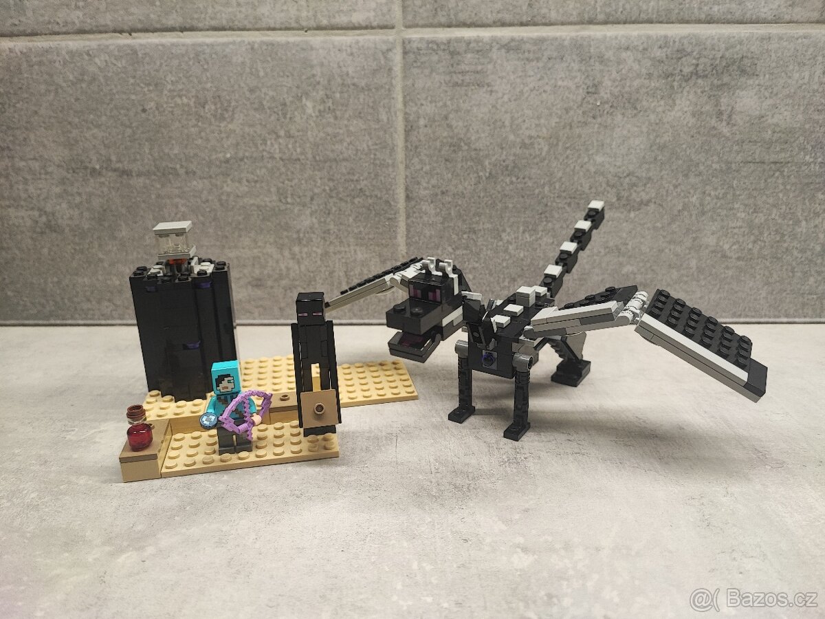 Lego Minecraft 21151 - Boj s Drakem z Endu